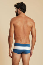 Charger l'image dans la galerie, Model Back: Blueman Sunga / Boxer Sunga Army Crepúsculo Bicolor Liso Azul