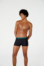 Charger l'image dans la galerie, Model Front: Blueman Sunga / Boxer Sunga Berlim Malawi Preto
