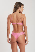 Charger l'image dans la galerie, Model Back: Blueman Bas Bottom Rosa Arriba
