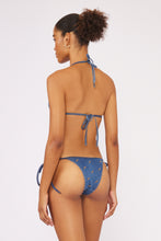 Charger l'image dans la galerie, Model Back: Blueman Ensemble Set Jeans Triangulo-Vies Lacinho-Vies