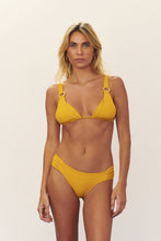 Charger l'image dans la galerie, Model Front: Blueman Ensemble Set Seiva-Doce-Amarela Rainbow New-Pacifico