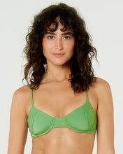 Charger l'image dans la galerie, Gallery: Blueman Haut Top Pepe New Fox Verde