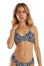 Charger l'image dans la galerie, Gallery: Blueman Haut Top Safari New Pacifico Pantera Negra