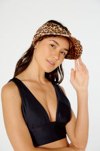 Charger l'image dans la galerie, Model Front: Blueman Visière Viseira Fuji Pintada