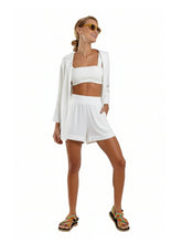 Charger l'image dans la galerie, Model Front: Blueman Short De Plage Short Sol Liso

