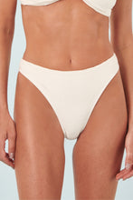 Charger l'image dans la galerie, Gallery: Blueman Bas Bottom Off-White-Lurex Rio
