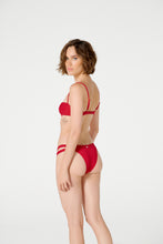 Charger l'image dans la galerie, Model Back: Blueman Haut Top Chandon Crispy Vermelho
