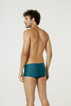 Charger l'image dans la galerie, Model Back: Blueman Sunga / Boxer Sunga Berlim Liso Verde V24
