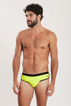 Charger l'image dans la galerie, Model Front: Blueman Sunga / Boxer Sunga Miami Liso Verde
