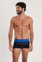 Charger l'image dans la galerie, Model Front: Blueman Sunga / Boxer Sunga Army Crepusculo Bicolor Azul
