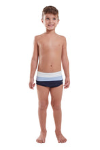 Charger l'image dans la galerie, Model Front: Blueman Maillot De Bain Garçon Sunga Army Crepusculo Fresh Marinho Inf
