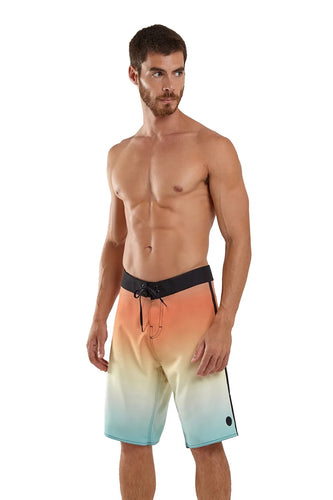Model Front: Blueman Boardshort Bermuda Maxi Vies Espirito Solar