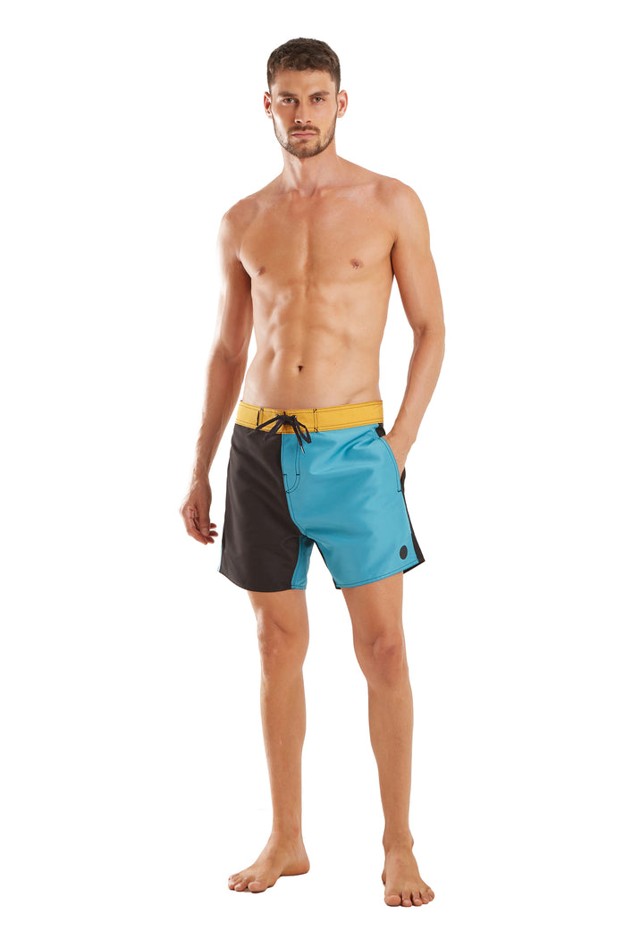 Model Front: Blueman Boardshort Bermuda Mini Color Block Azul