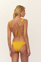 Charger l&#39;image dans la galerie, Model Back: Blueman Bas Bottom Seiva-Doce-Amarela New-Pacifico
