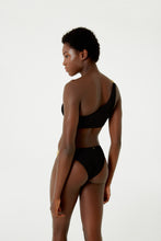 Charger l&#39;image dans la galerie, Model Back: Blueman Bas Bottom Textura Wavy Shine Preto
