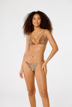 Charger l&#39;image dans la galerie, Model Front: Blueman Ensemble Egito Fox Pintada
