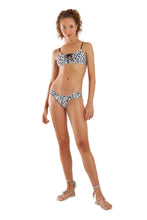 Charger l&#39;image dans la galerie, Model Front: Blueman Ensemble Game Boreal Pantera
