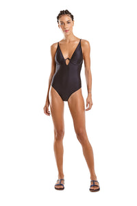 Model Front: Blueman Une Pièce Maio Fox Preto