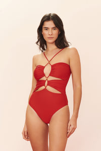 Model Front: Blueman Une Pièce Maio Vermelho Paola