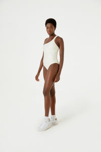 Model Front: Blueman Une Pièce Maio Viena Liso Off White