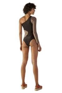 Model Back: Blueman Une Pièce Ornamento Caramel Preto