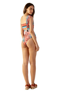Model Back: Blueman Une Pièce Palácio Palmar