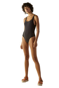 Model Front: Blueman Une Pièce Paris Preto