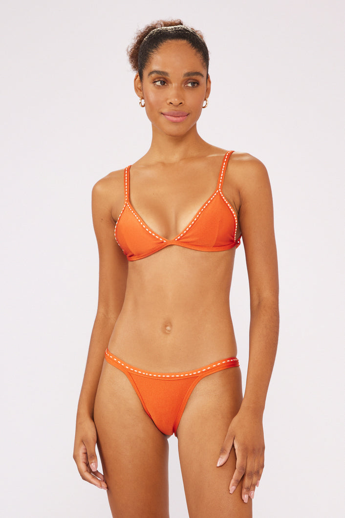 Model Front: Blueman Ensemble Set Laranja Dance-Pesponto