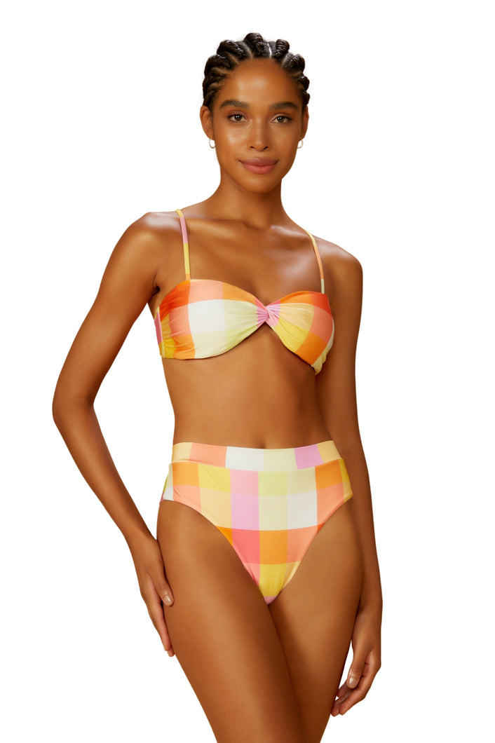 Model Front: Blueman Ensemble Set Ritmo Latino Belga