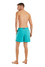 Charger l&#39;image dans la galerie, Model Back: Blueman Short De Bain Short Basico Amni Verde
