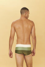 Charger l&#39;image dans la galerie, Model Back: Blueman Sunga / Boxer Sunga Army Crepusculo Verde
