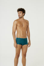 Charger l&#39;image dans la galerie, Model Front: Blueman Sunga / Boxer Sunga Berlim Liso Verde V24

