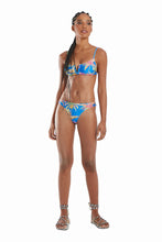 Charger l&#39;image dans la galerie, Model Front: Blueman Haut Top Bikini Joy Recanto
