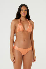 Charger l&#39;image dans la galerie, Model Front: Blueman Haut Top Caribe Pacifico Laranja
