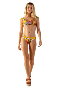 Model Front: Blueman Haut Top Gil Xangai