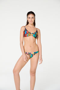 Model Front: Blueman Haut Top Isis Tupinamba