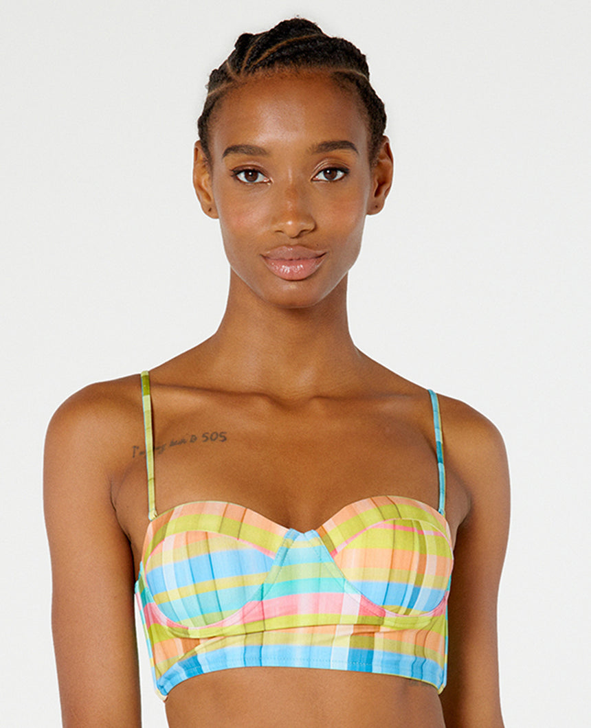 Gallery: Blueman Haut Top Laise Hot Xadrez Candy