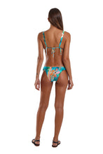 Charger l&#39;image dans la galerie, Model Back: Blueman Haut Top Pacifico Blue
