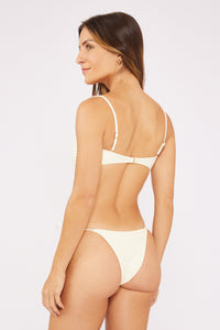 Model Back: Blueman Haut Top Perola Bayle