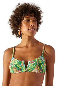 Model Front: Blueman Haut Top Show Waimea