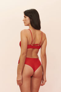 Model Back: Blueman Haut Top Vermelho Surfista